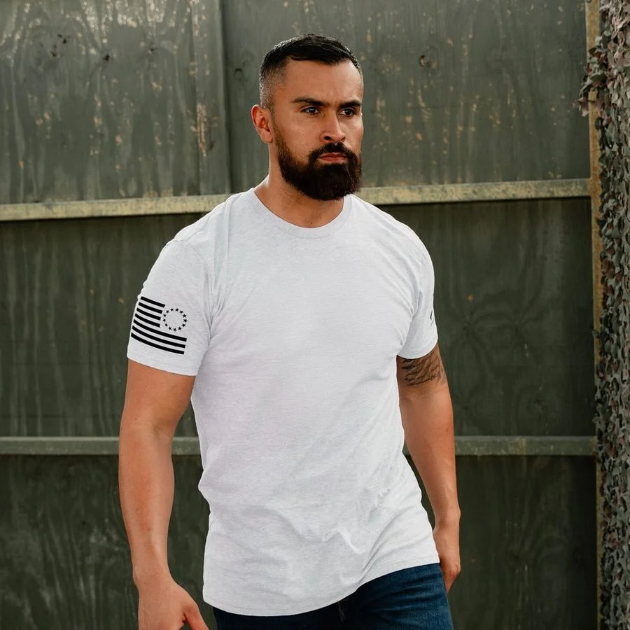 Betsy Ross Basic T-Shirt - White - Image 3